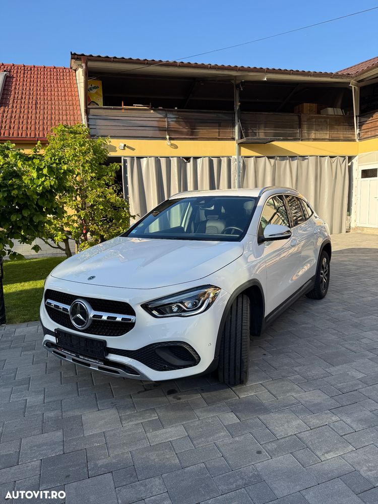 Mercedes-Benz GLA - 18