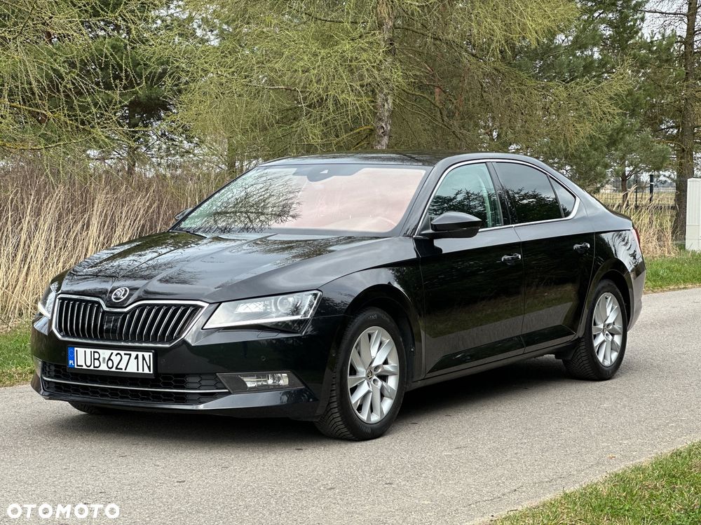 Skoda Superb 2.0 TDI Premium Edition - 3
