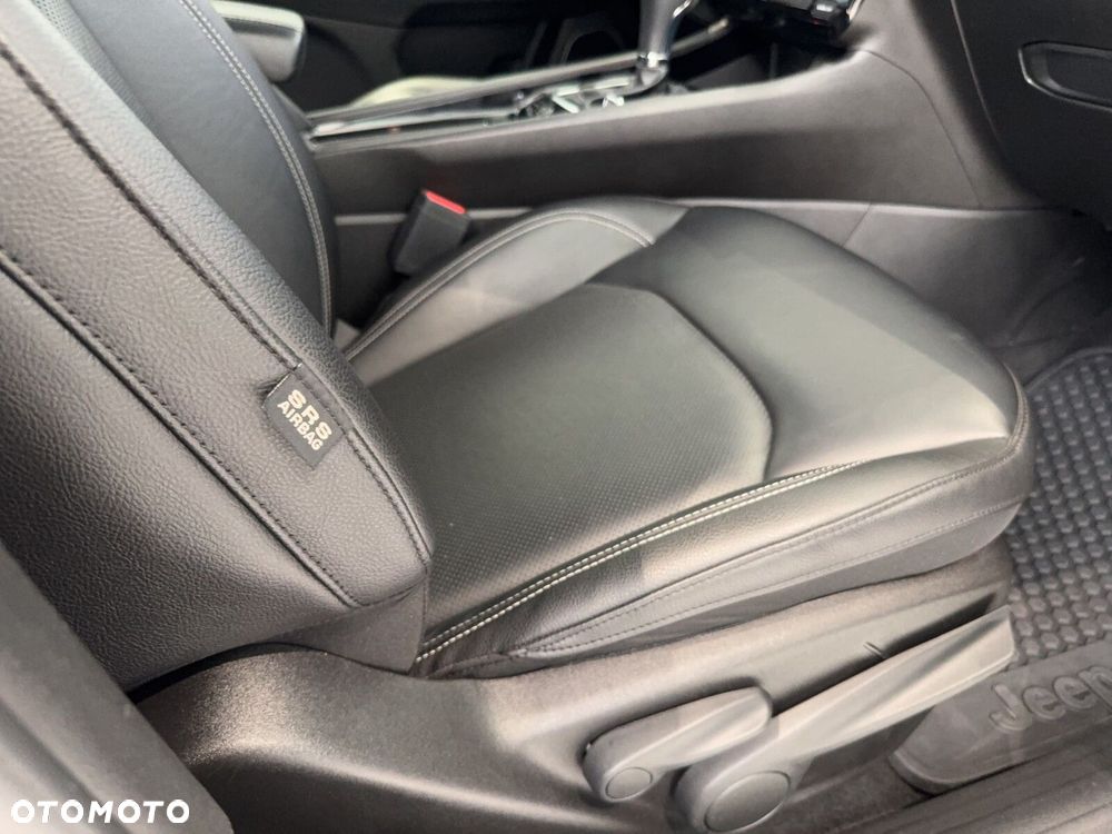 Jeep Compass - 18