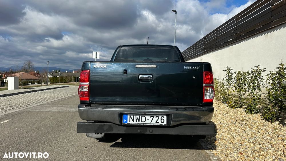 Toyota Hilux - 5