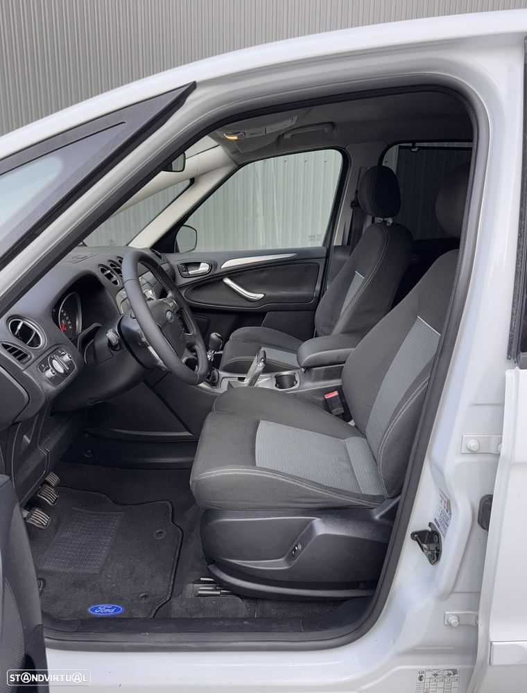 Ford S-Max 2.0 TDCi DPF Titanium - 12