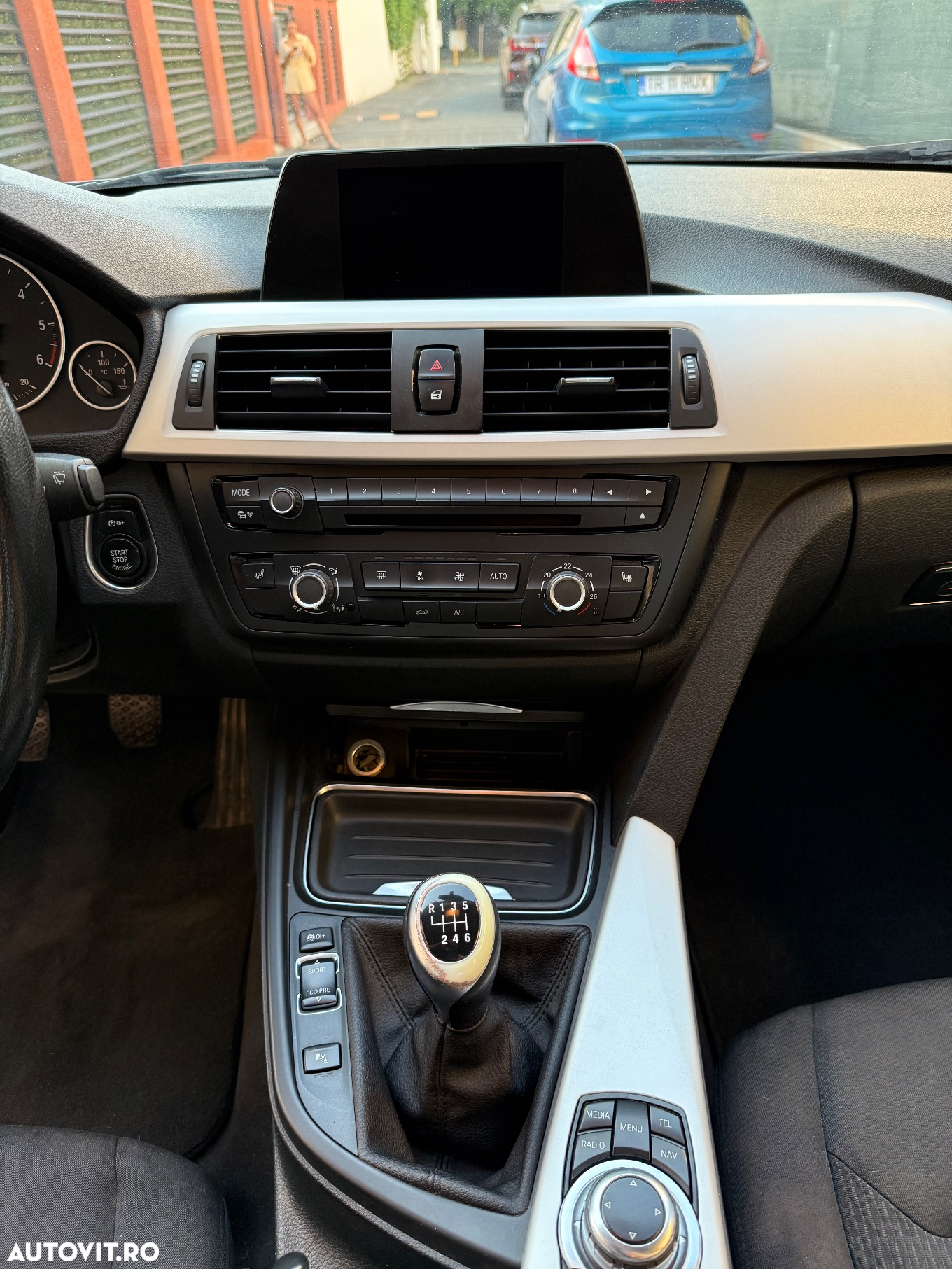 BMW Seria 3 320d - 13