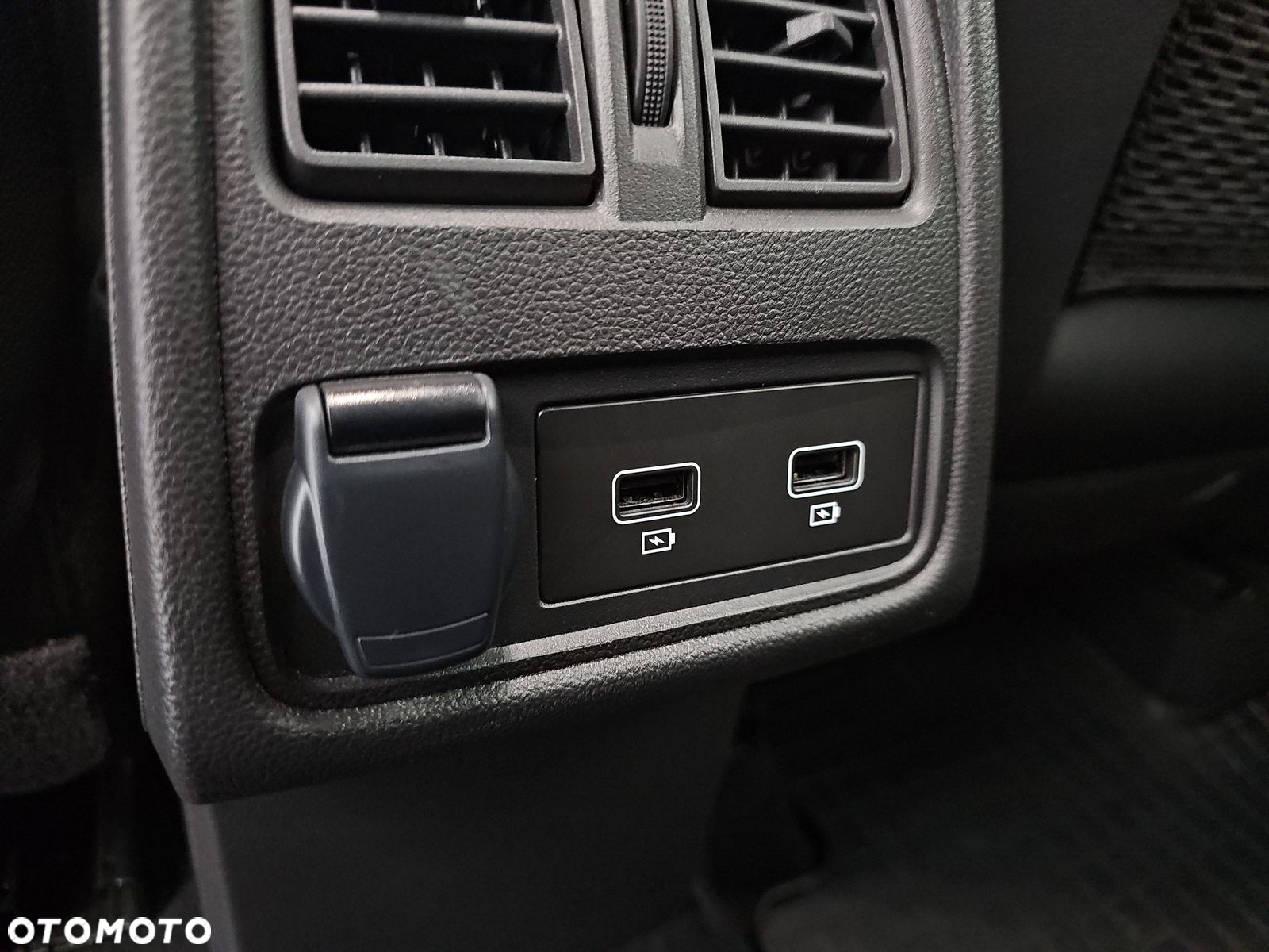 Renault Captur 1.3 TCe mHEV Techno EDC - 25
