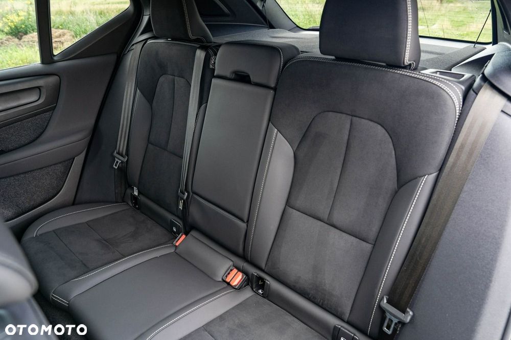 Volvo XC 40 - 28