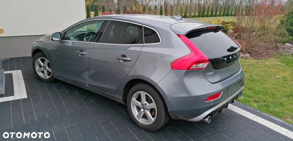 Volvo V40 T3 RDesign - 1