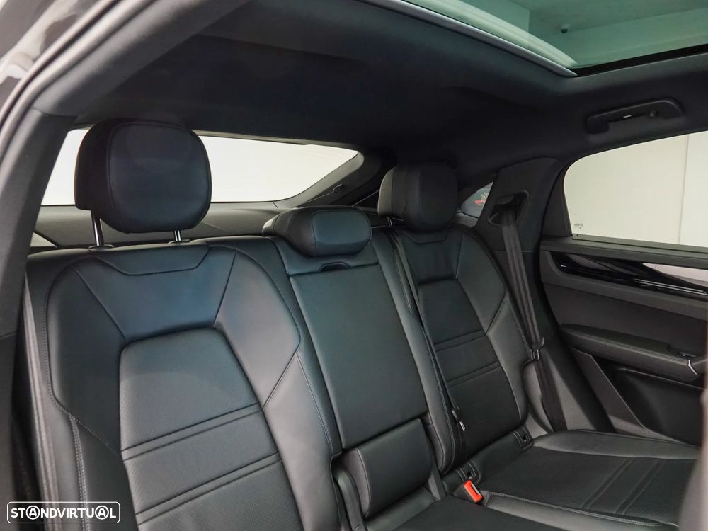 Porsche Cayenne Coupé E-Hybrid - 15