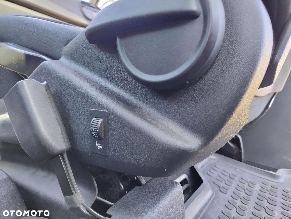 Citroën C4 Picasso 1.6 e-HDi FAP EGS6 Exclusive - 17