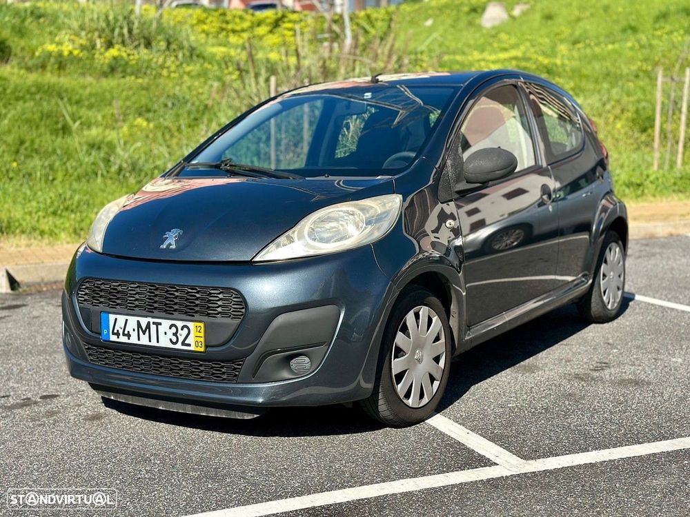 Peugeot 107 1.0 Trendy - 1