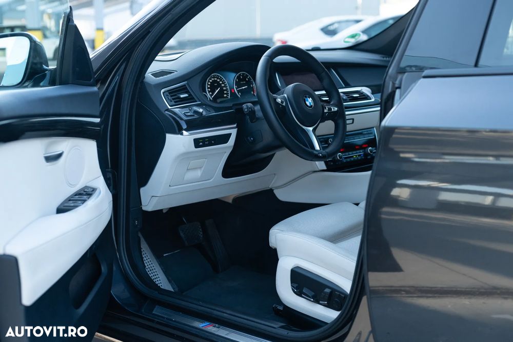 BMW Seria 5 530d xDrive - 14