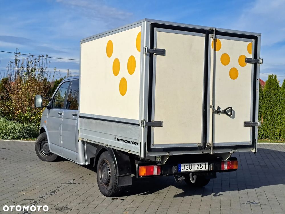 Volkswagen Transporter - 8