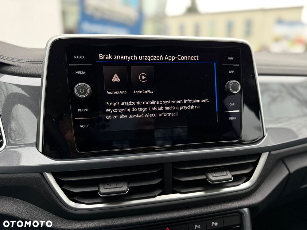 Volkswagen T-Roc 1.5 TSI Style DSG - 23