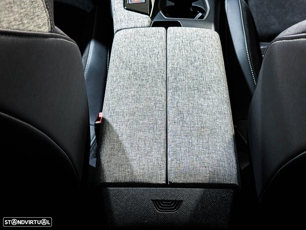 Peugeot 3008 1.2 Hybrid GT e-DCS6 - 28