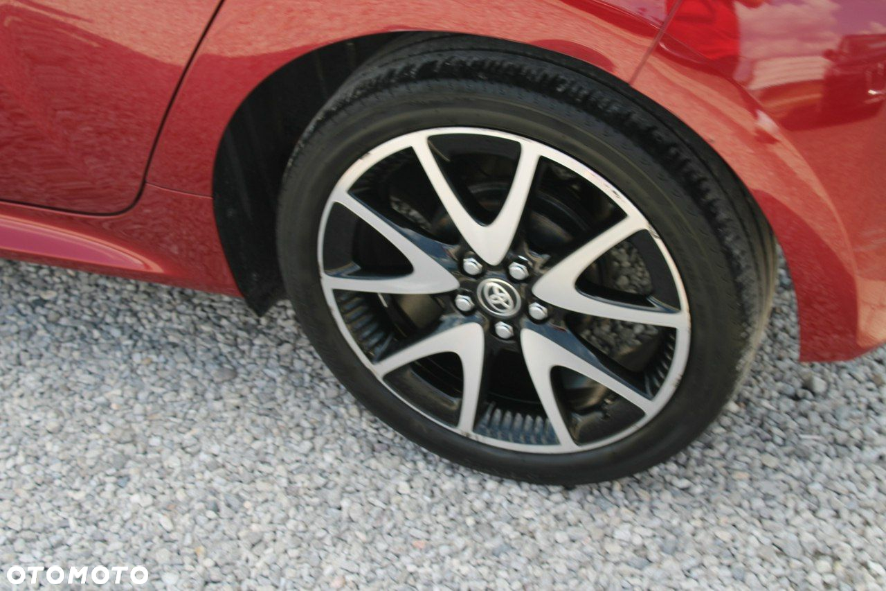 Toyota Yaris - 10