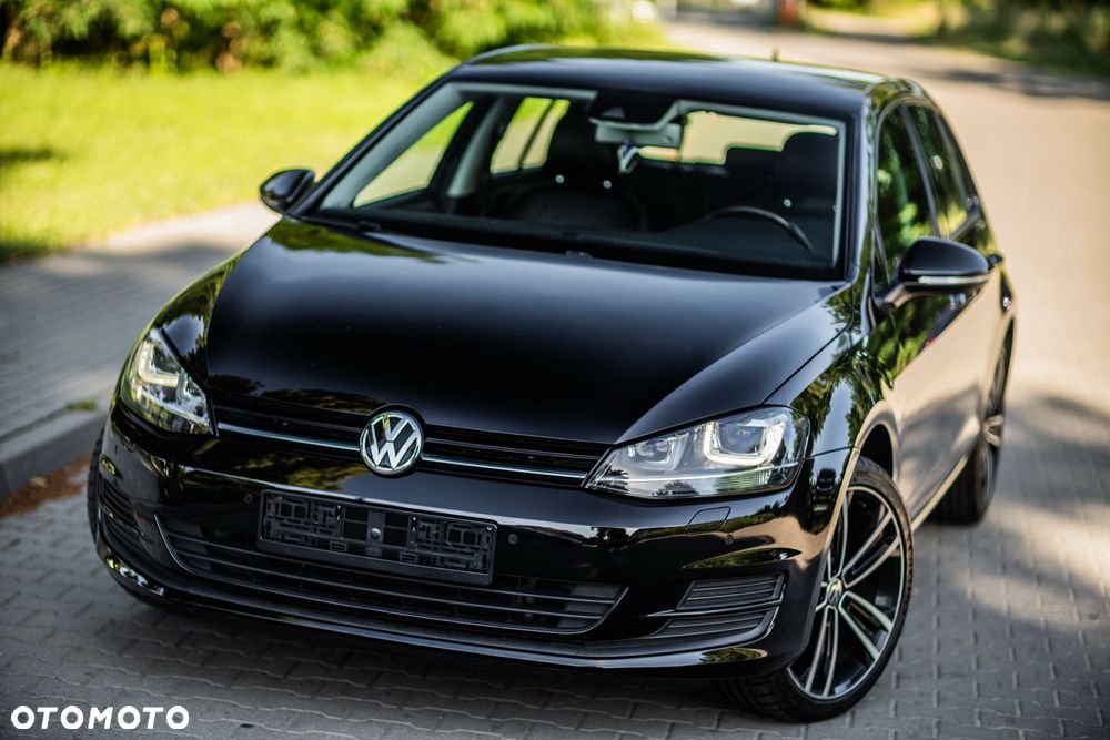 Volkswagen Golf 2.0 TDI BlueMotion Technology Edition - 4