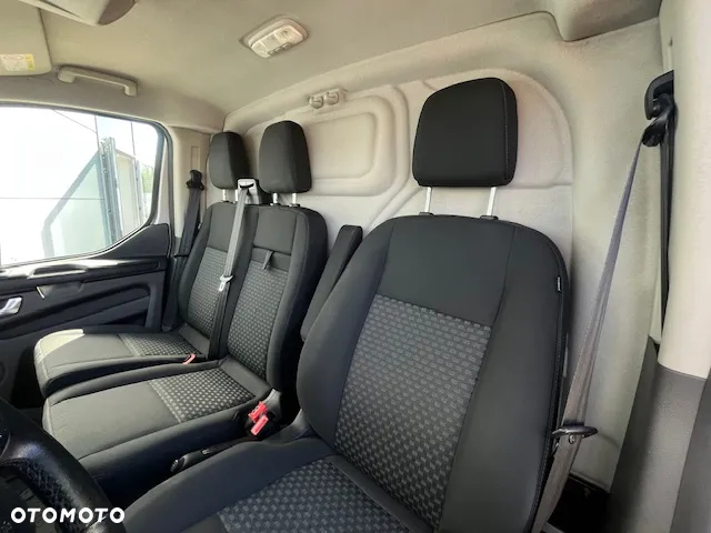 Ford Transit Custom - 19