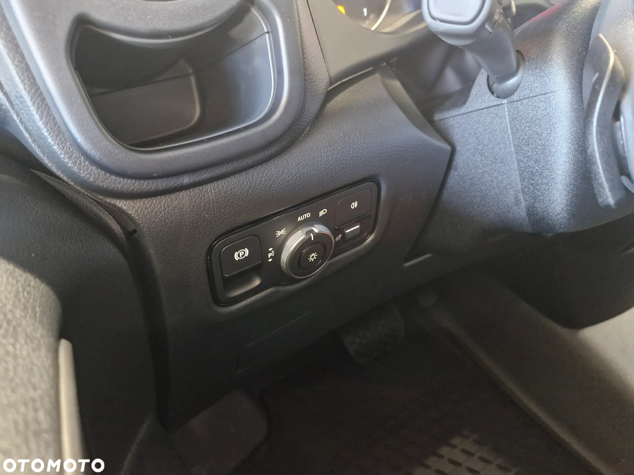 Mercedes-Benz Vito - 22