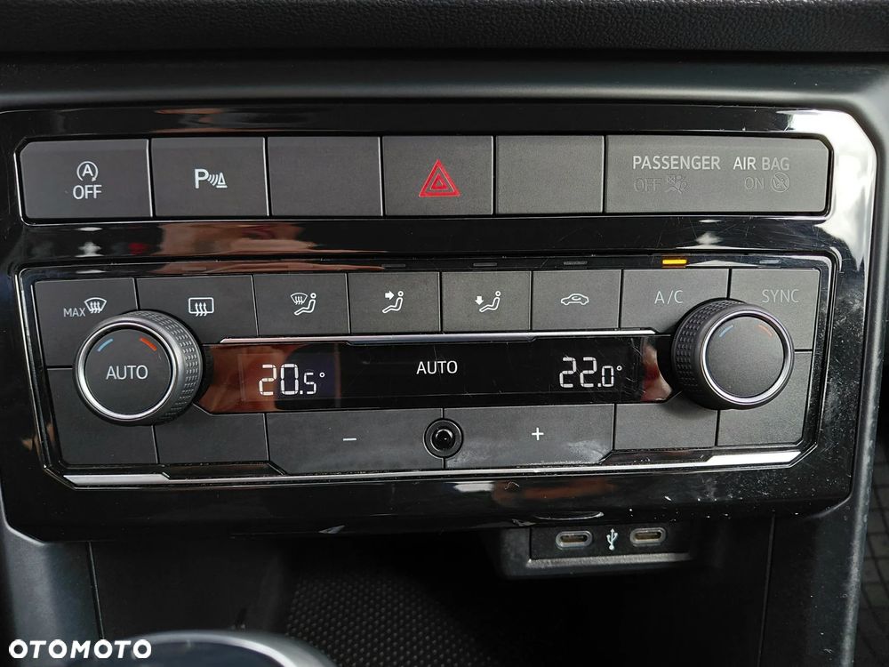 Volkswagen T-Cross 1.0 TSI Life - 35