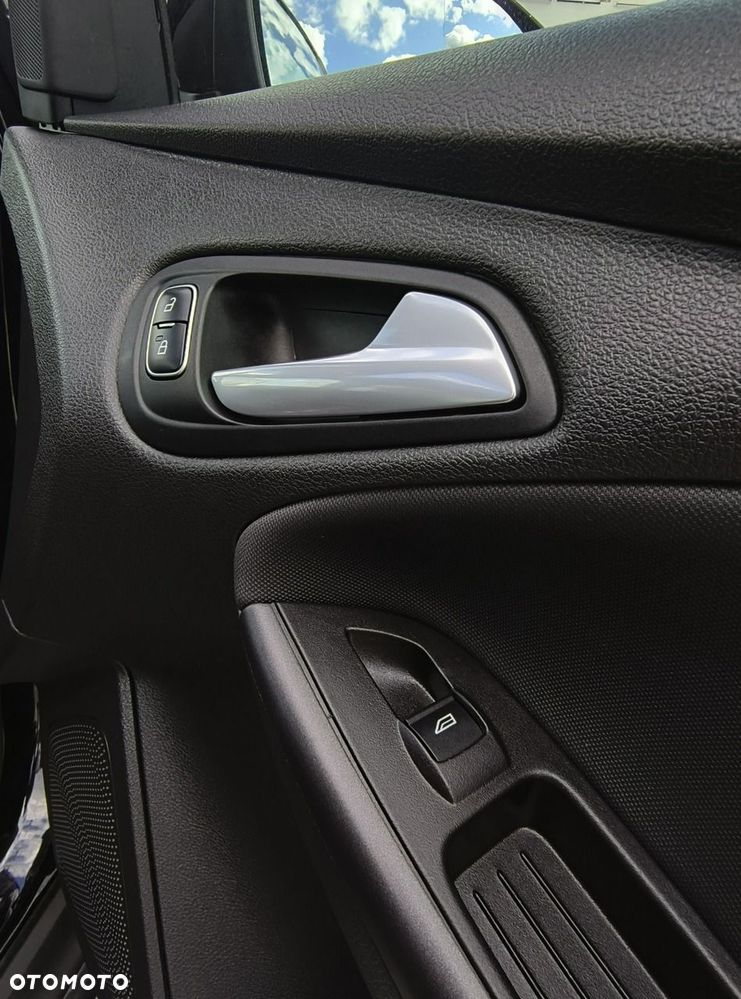 Ford Focus - 38