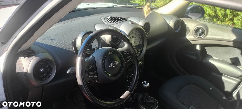 MINI Countryman One D - 7