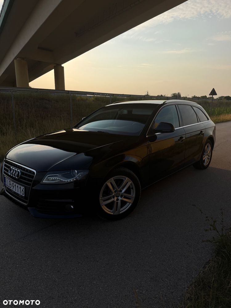 Audi A4 Avant - 16