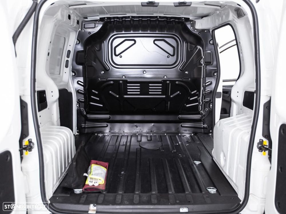 Fiat Fiorino 1.3 M-jet Adventure c/IVA - 7