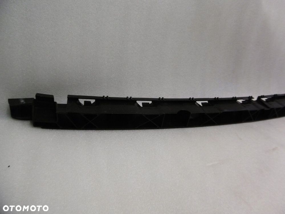 AUDI A6 C7 4G9 KOMBI - mocowanie zderzaka tylnego - 2