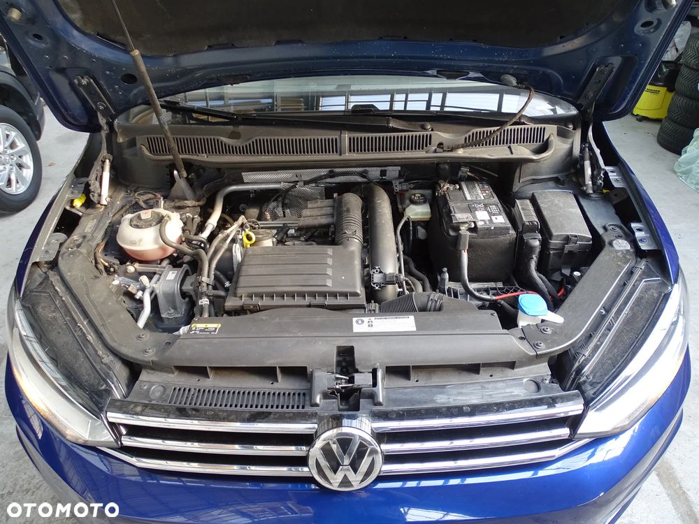 Volkswagen Touran 1.4 TSI BMT Comfortline DSG - 29