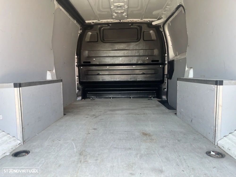Citroën Jumpy 2.0 BlueHDi 120XL - 19