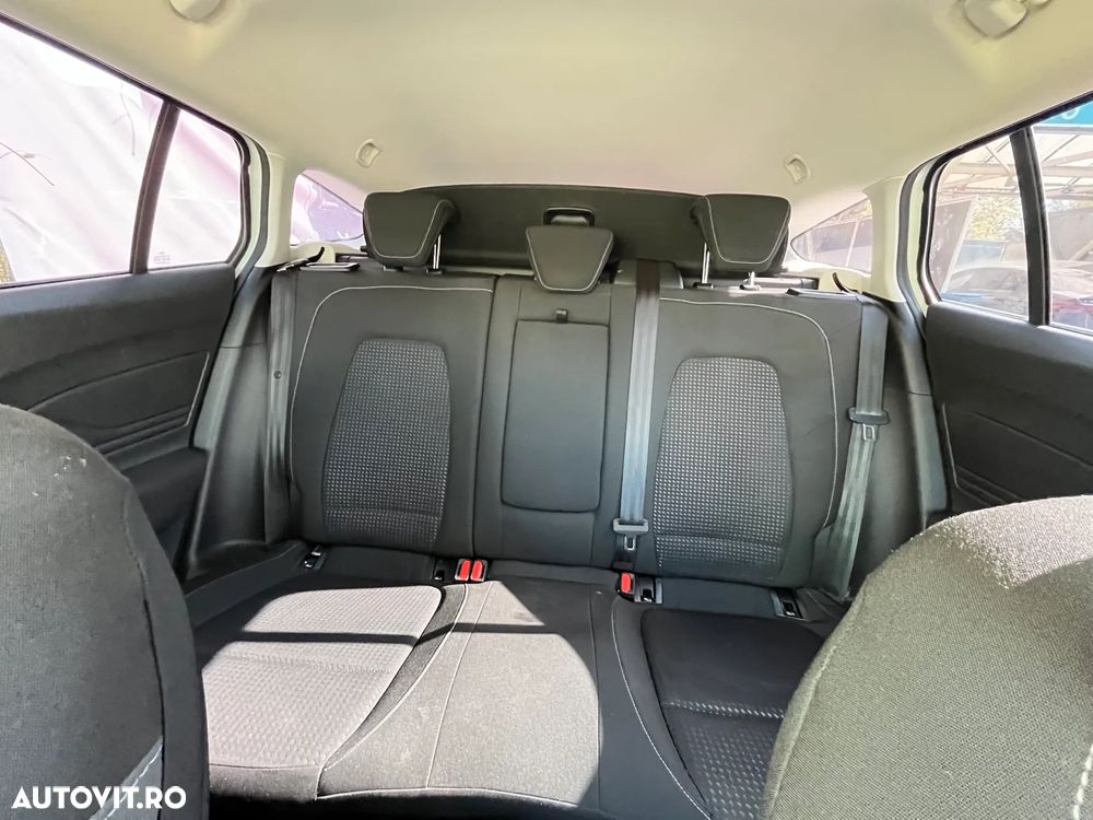 Ford Focus 1.5 EcoBlue Start-Stopp-System COOL&CONNECT - 9