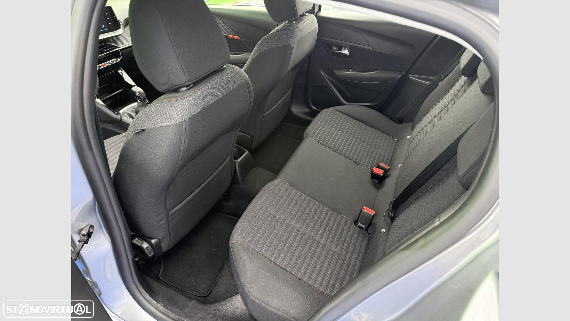 Peugeot 208 1.2 PureTech Active Pack - 11