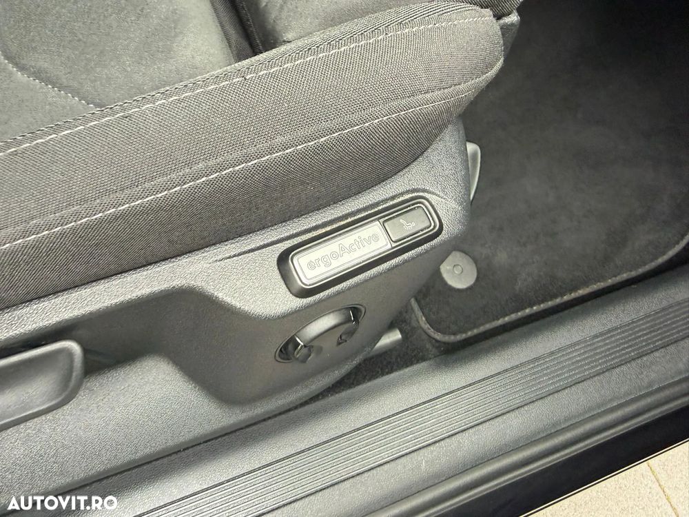 Volkswagen Tiguan 2.0 TDI SCR 4MOTION DSG Elegance - 10