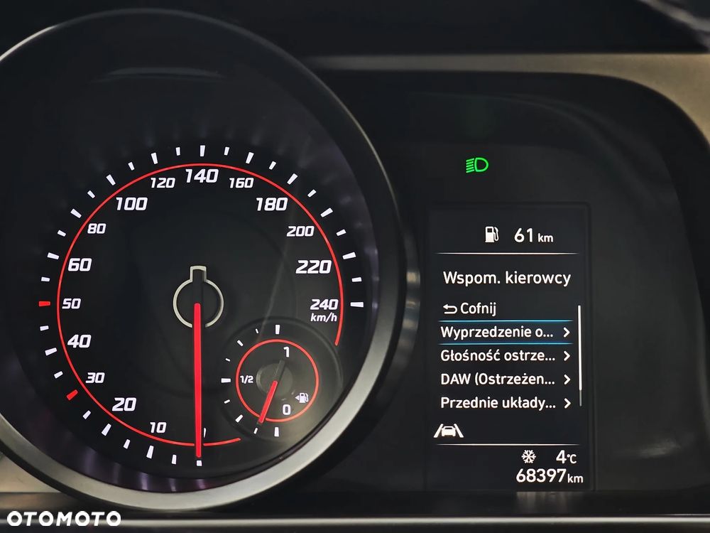 Hyundai Elantra 1.6 Smart - 21