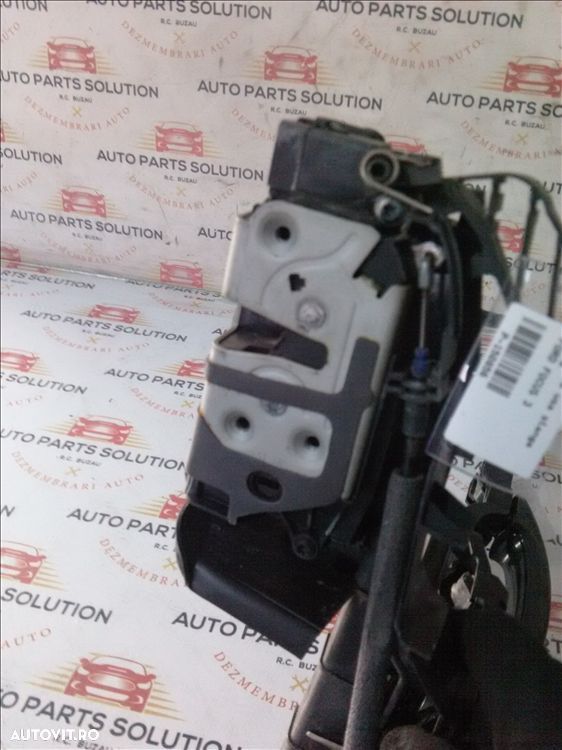 broasca usa stanga fata ford focus 3 - 1