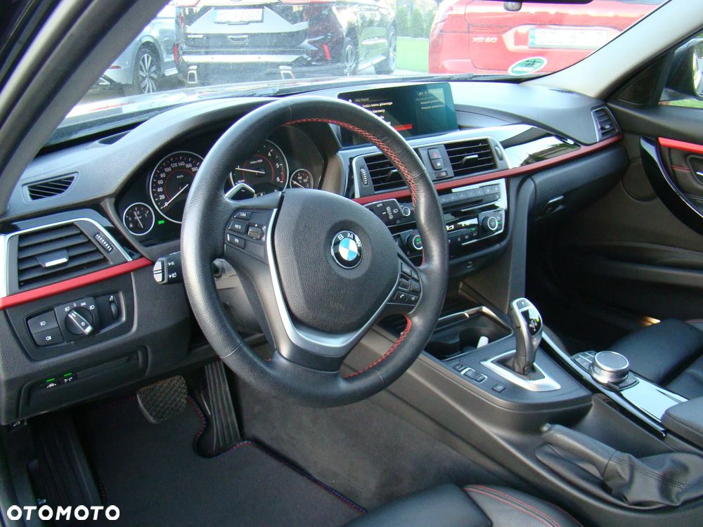 BMW Seria 3 320d xDrive Sport Line - 25