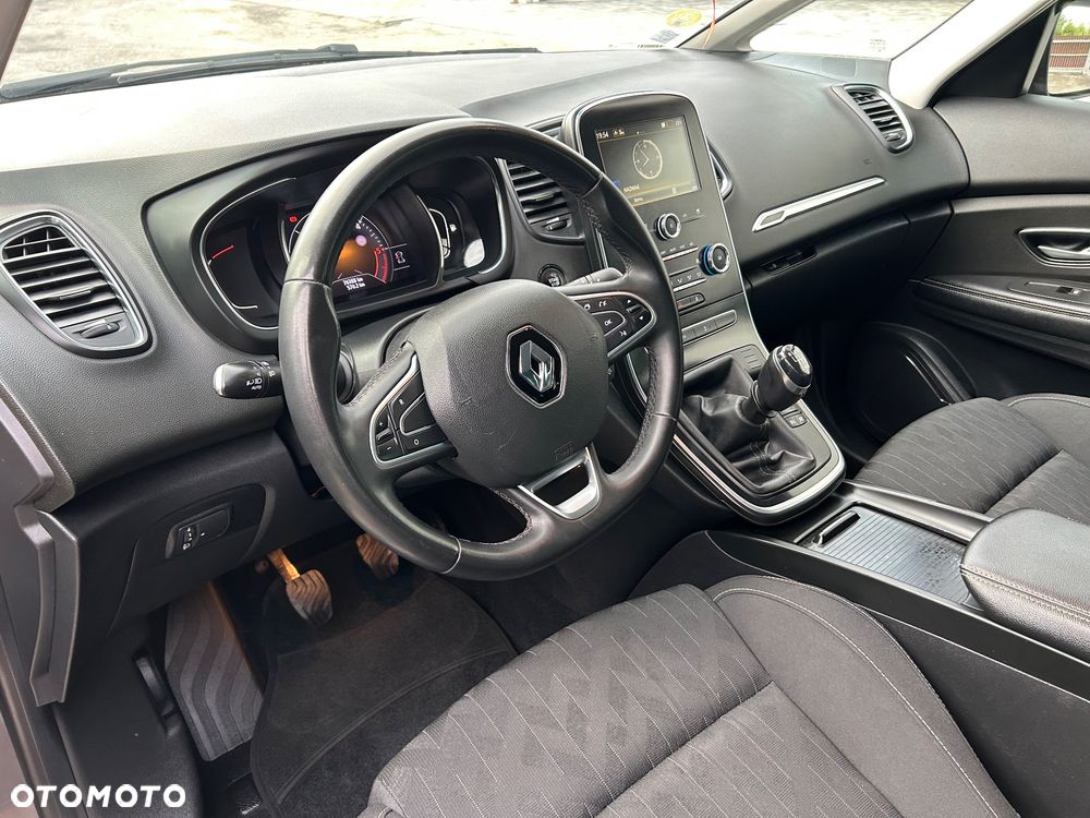 Renault Scenic - 15