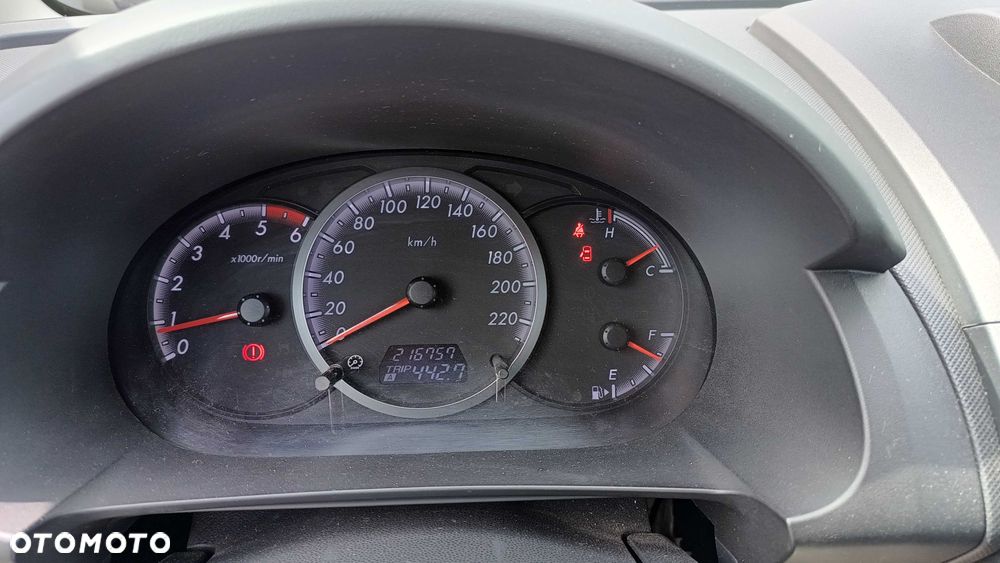 Mazda 5 - 6
