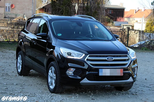 Ford Kuga 1.5 EcoBoost 2x4 Titanium