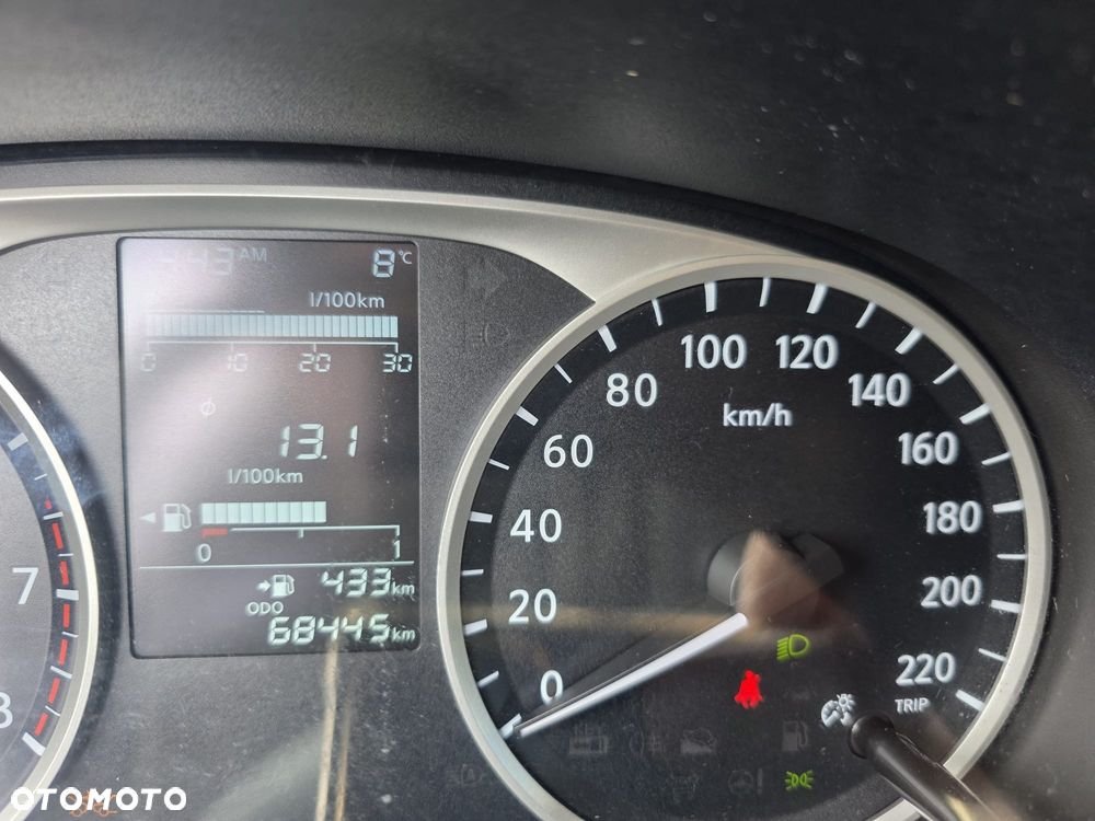 Nissan Micra - 10