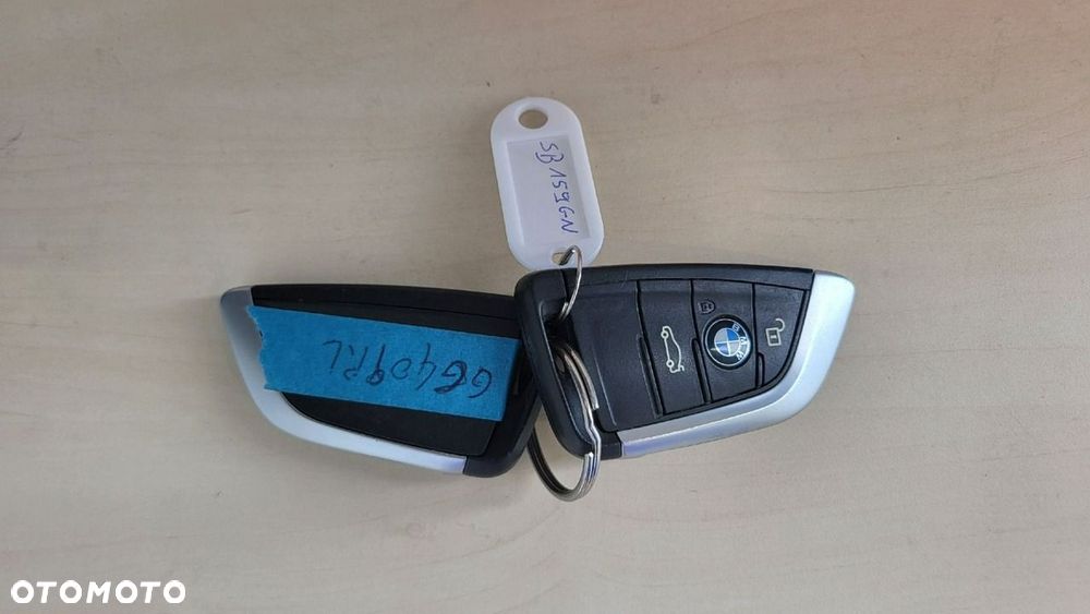 BMW X1 sDrive18d xLine - 32