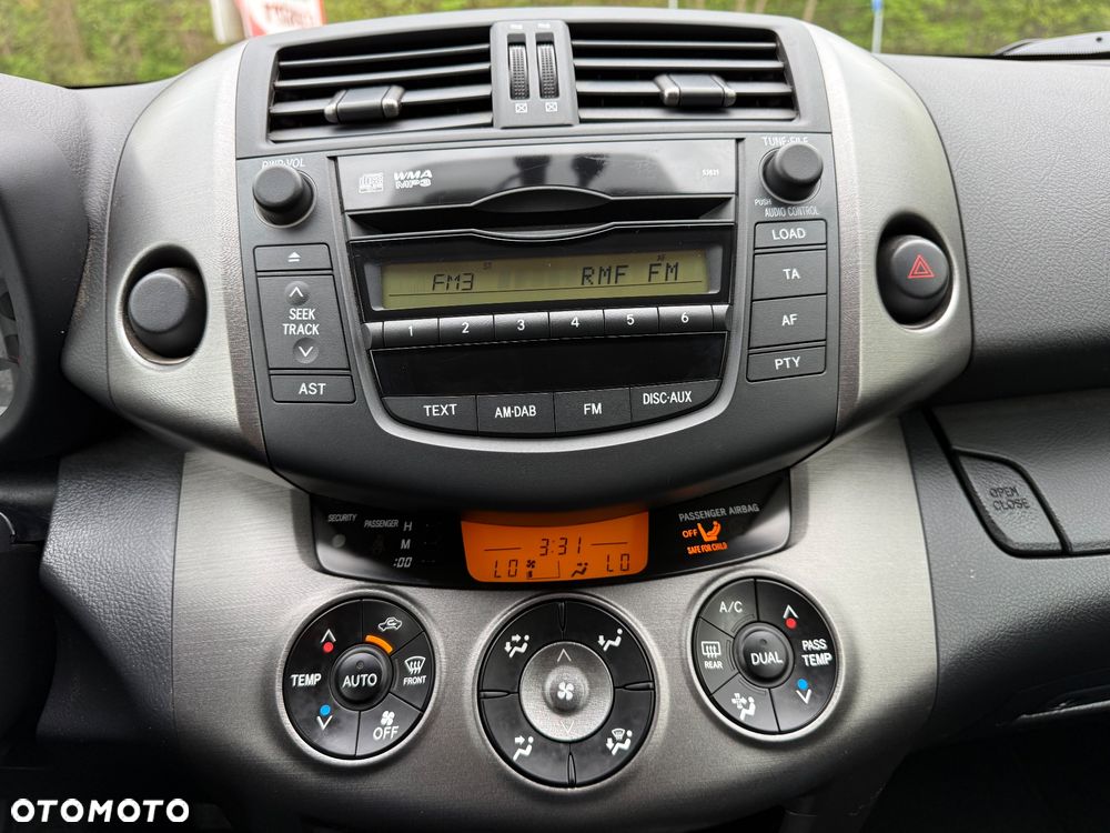 Toyota RAV4 2.0 4x2 Sol - 27