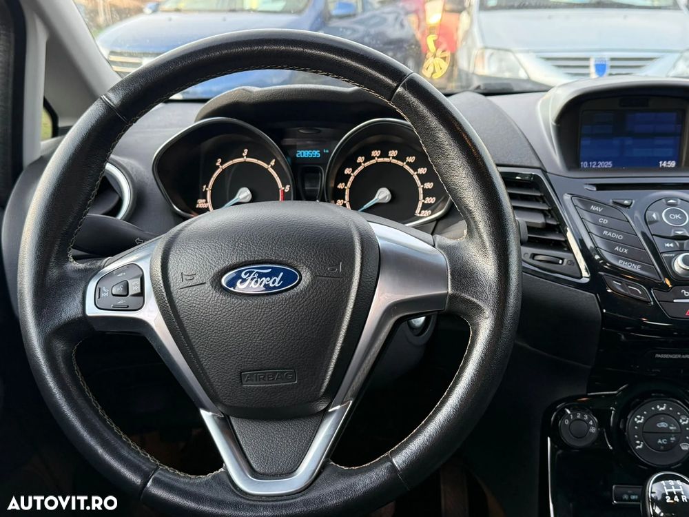 Ford Fiesta 1.5 TDCi Titanium - 9