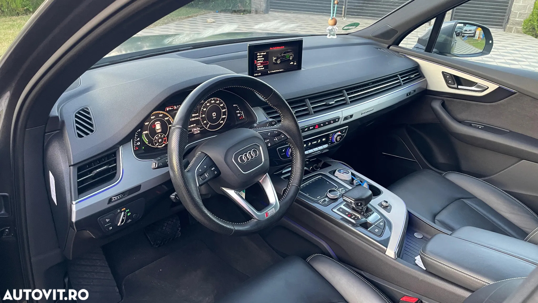 Audi Q7 - 7
