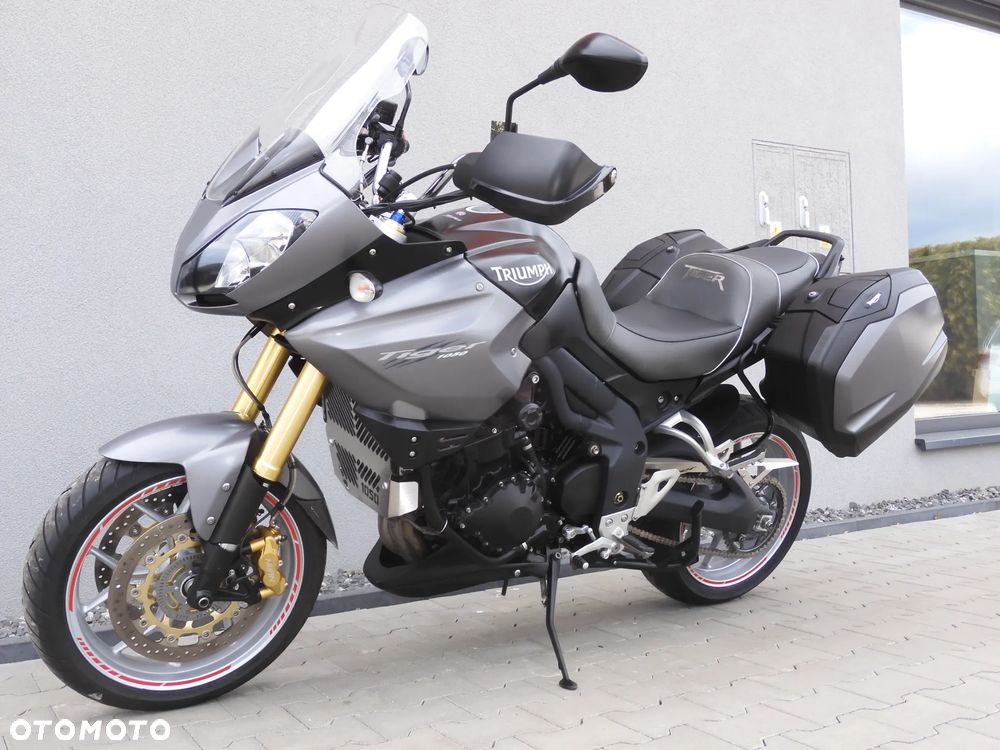 Triumph Tiger - 38