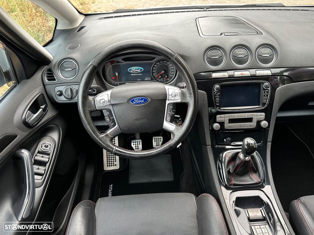 Ford S-Max 2.2 TDCi Titanium 7L - 24