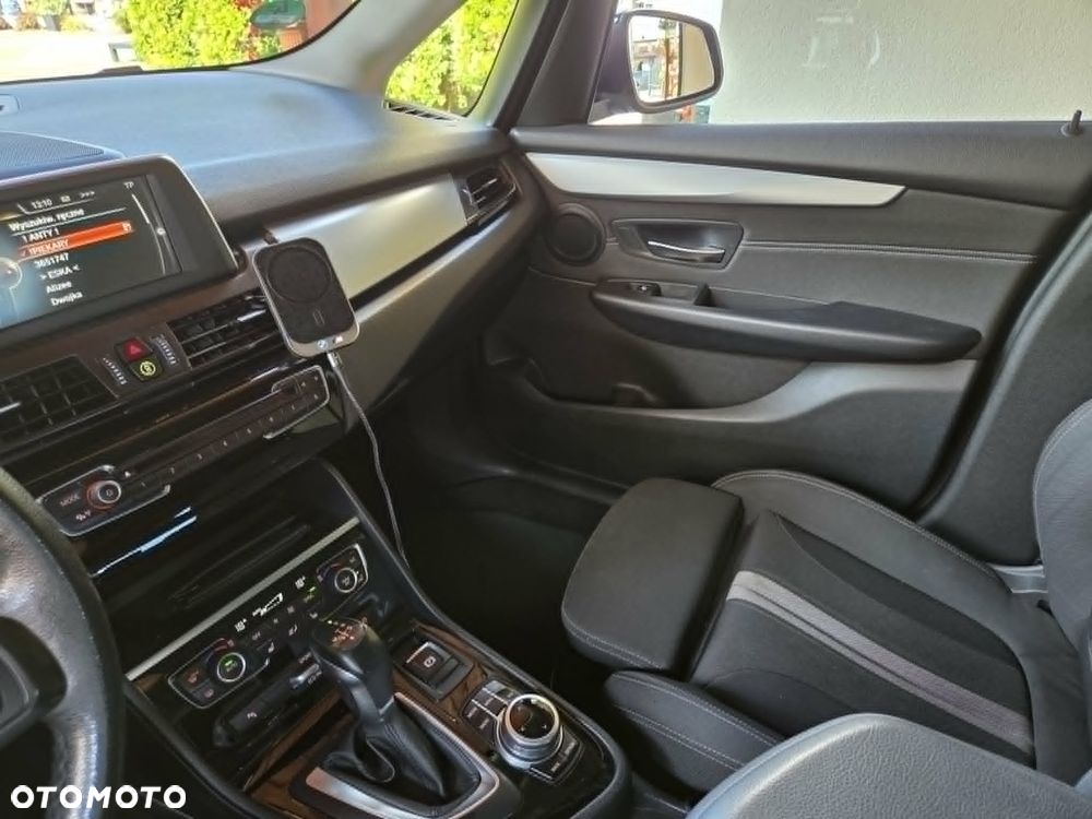 BMW Seria 2 218d xDrive Sport - 10