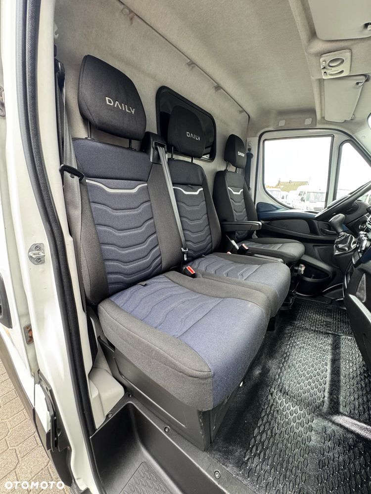 Iveco 35S18 - 17