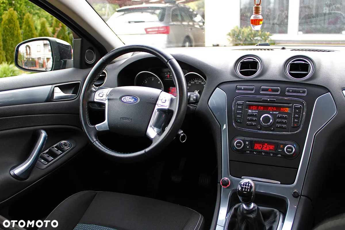 Ford Mondeo 2.0 TDCi Ambiente - 20
