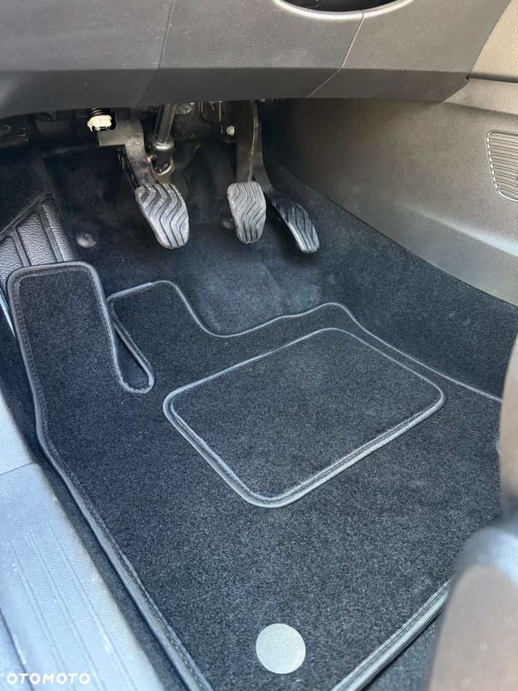 Renault Captur - 19
