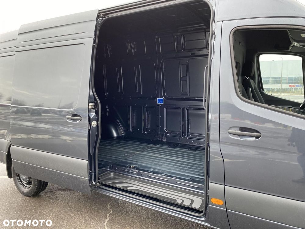 Mercedes-Benz Sprinter - 17