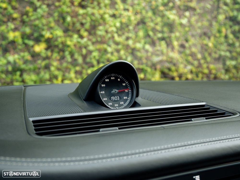 Porsche Panamera Turbo - 36